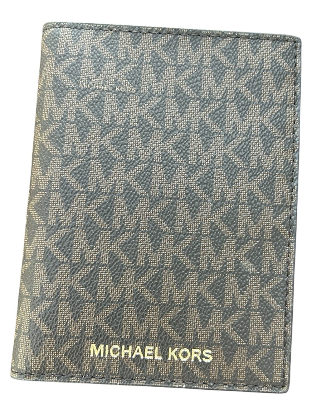 Michael Kors Passport Travel Cover